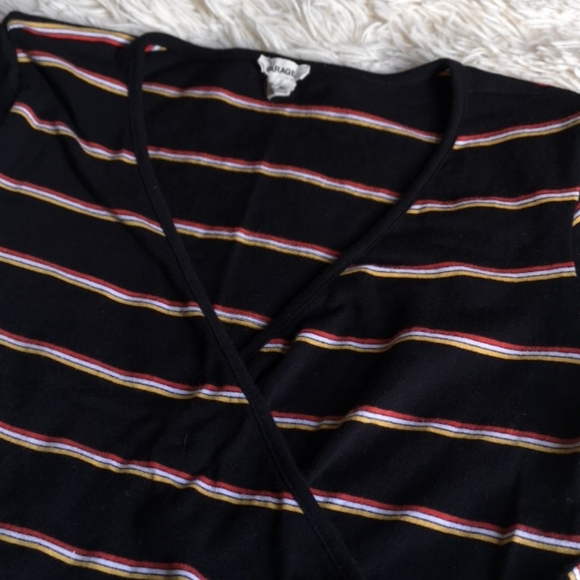 ๐ท๏ธ2/$20๐ท๏ธ Garage stripe crop tee - Picture 3 of 3